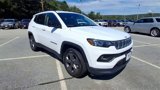 Certified 2022 Jeep Compass Latitude image 2