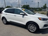 Used 2023 Ford Edge SEL image 5