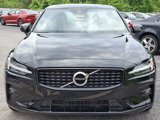 Certified 2022 Volvo S60 B5 R-Design w/ Climate Package image 2