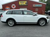 Used 2018 Volkswagen Golf Alltrack image 2