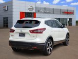 Used 2021 Nissan Rogue Sport SL w/ Premium Package image 4