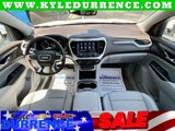 Used 2023 GMC Acadia SLT image 2
