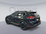 Used 2017 Nissan Rogue SV image 4