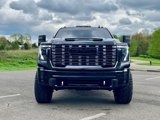 Used 2024 GMC Sierra 3500 Denali Ultimate image 2