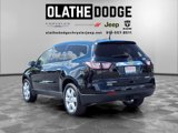 Used 2017 Chevrolet Traverse LT w/ Style and Technology Package image 3