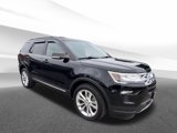 Used 2019 Ford Explorer XLT w/ Equipment Group 202A image 3