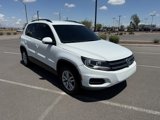 Used 2016 Volkswagen Tiguan S image 3
