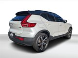 Used 2022 Volvo XC40 T5 R-Design w/ Advanced Package image 3