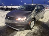 Used 2022 Chrysler Voyager LX image 3