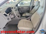 Used 2017 Chevrolet Traverse LT image 2