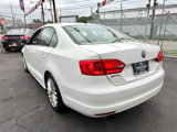 Used 2014 Volkswagen Jetta SEL image 4