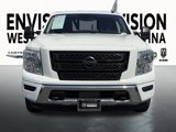 Used 2021 Nissan Titan SV w/ SV Convenience Package image 3