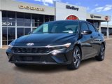 Used 2024 Hyundai Elantra SEL w/ Convenience Package image 2