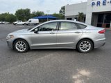 Used 2020 Ford Fusion SE image 3