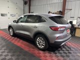 Used 2022 Ford Escape SE image 4