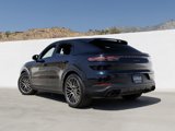 Used 2023 Porsche Cayenne Platinum Edition image 3