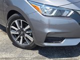 Used 2022 Nissan Versa SV image 3