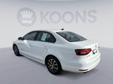 Used 2017 Volkswagen Jetta SE image 4