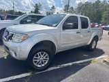 Used 2015 Nissan Frontier SV image 3