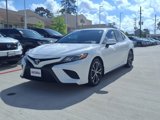 Used 2020 Toyota Camry SE image 2