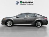 Used 2018 Toyota Camry LE image 2