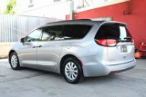 Used 2017 Chrysler Pacifica Touring-L image 5
