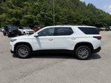 Used 2023 Chevrolet Traverse LT image 2