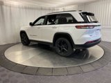 Used 2023 Jeep Grand Cherokee Altitude image 5