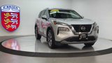 Used 2021 Nissan Rogue SV image 2