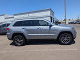 Used 2018 Jeep Grand Cherokee Laredo image 5