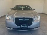 Used 2016 Chrysler 300 Limited image 2