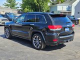 Used 2018 Jeep Grand Cherokee Overland image 3