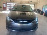 Used 2022 Chrysler Voyager LX image 2