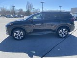 Used 2023 Nissan Rogue SV image 2