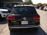 Used 2016 Volkswagen Touareg Lux image 4
