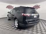Used 2017 Chevrolet Traverse LT w/ Style and Technology Package image 5