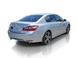 Used 2017 Honda Accord Touring image 4
