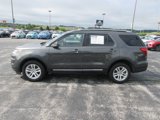 Used 2018 Ford Explorer XLT image 2