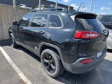 Used 2018 Jeep Cherokee Latitude w/ Altitude Package image 2