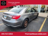 Used 2011 Chrysler 200 Limited image 3