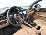 Certified 2025 Porsche Macan image 4