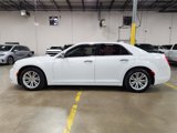 Used 2016 Chrysler 300 C image 5