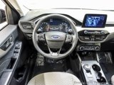 Used 2022 Ford Escape SE w/ SE Sport Appearance Package image 2