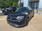 Used 2022 Volkswagen Taos SE w/ Panoramic Sunroof Package image 3