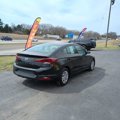 Used 2019 Hyundai Elantra SE image 5