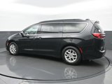 Used 2022 Chrysler Pacifica Touring-L image 3
