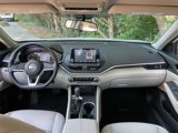 Used 2022 Nissan Altima 2.5 SV image 2