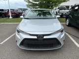 Used 2022 Toyota Corolla LE image 2