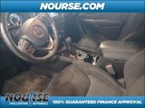 Used 2019 Jeep Cherokee Latitude w/ Cold Weather Group image 3