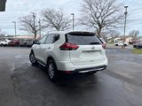 Used 2020 Nissan Rogue SV image 4
